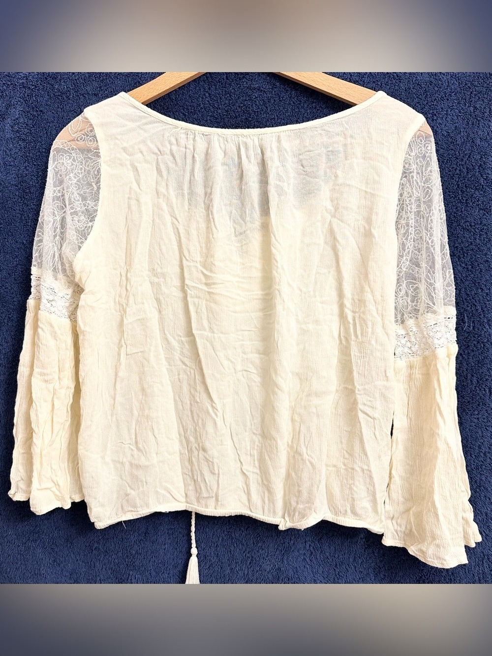 American Eagle Outfitters Boho Lace-Accent Cream Peasant Bell Sleeve Top - Picture 3 of 10